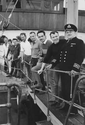 Captain Mackay and crew